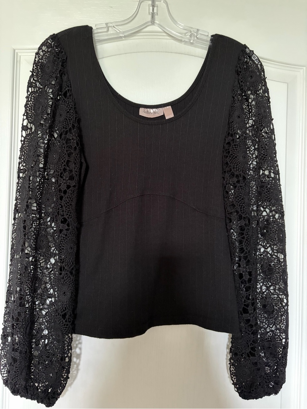 Black Ribbed Top with Lace Balloon Sleeves